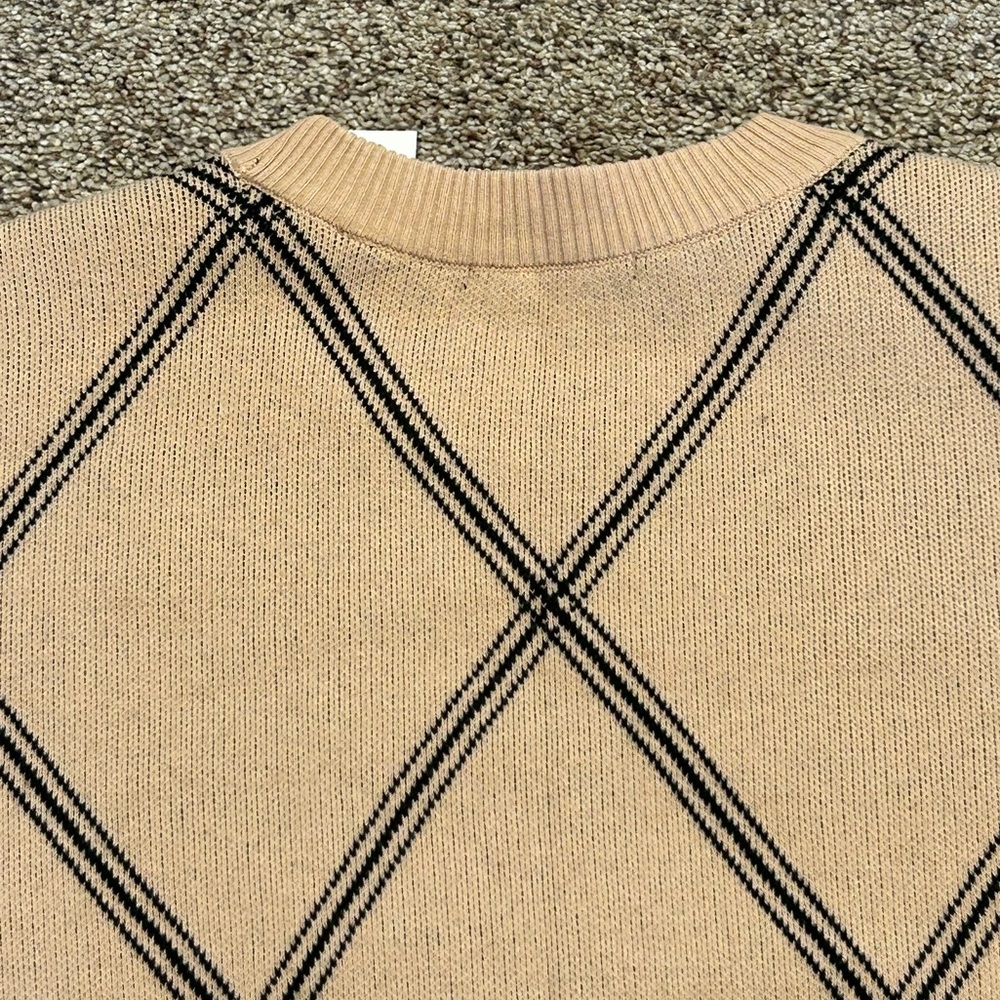 T Tahari Cassic Crewneck Camel Sweater Black Diamond Detail Relaxed Women L NEW - Picture 9 of 16